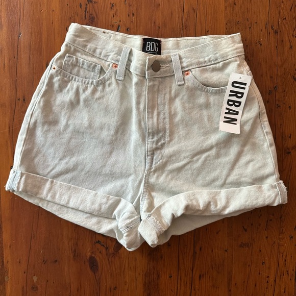 BDG Urban Outfitters - High Rise Mom Shorts - Picture 1 of 3